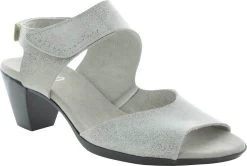 Munro Fabiana -Cheap Shoe Store munro womens fabiana silver metallic nubuck m472276 65051.1518827976